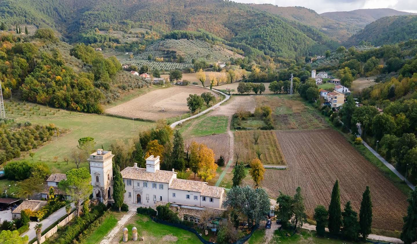Farm house with garden Spoleto