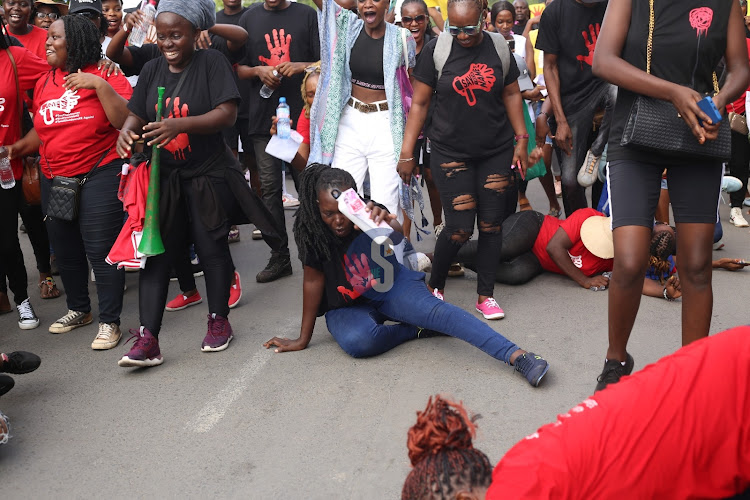 People expressing their emotions against femicide on the Mombasa streets during the march that started from Moi Avenue streets (Mapembeni) to Tonoka social hall on January 27, 2024.