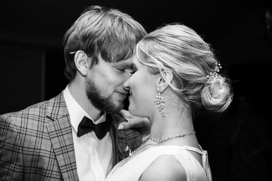 Wedding photographer Oleksandr Kuskov (kuskovphoto). Photo of 25 September 2020