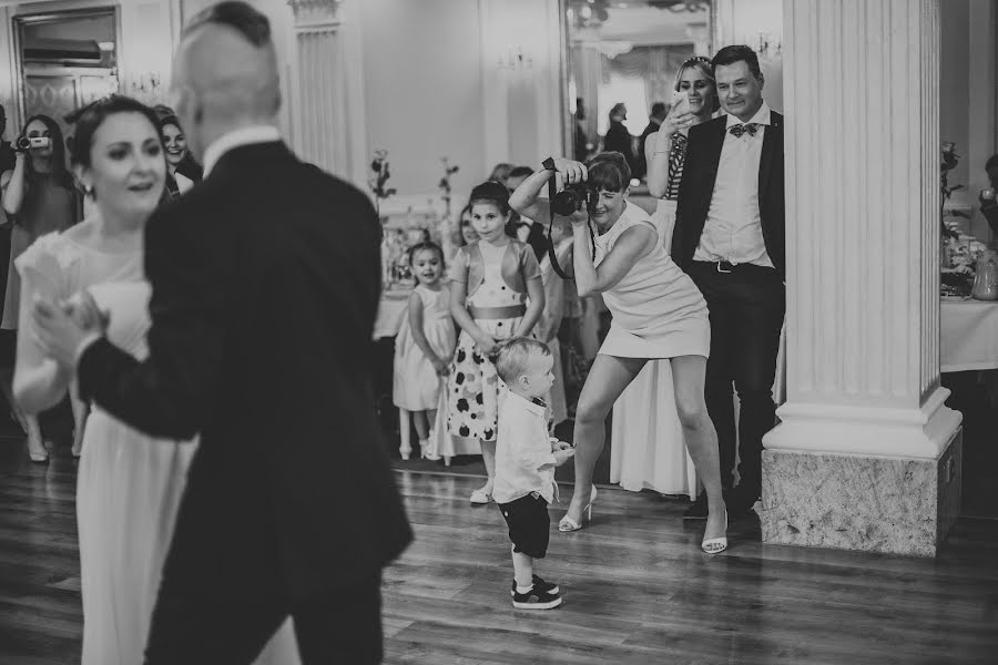 Fotógrafo de bodas Adam Jaremko (adax). Foto del 21 de junio 2016