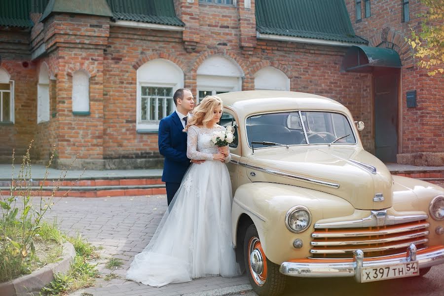 Fotógrafo de casamento Elena Zhukova (photomemories). Foto de 9 de novembro 2018