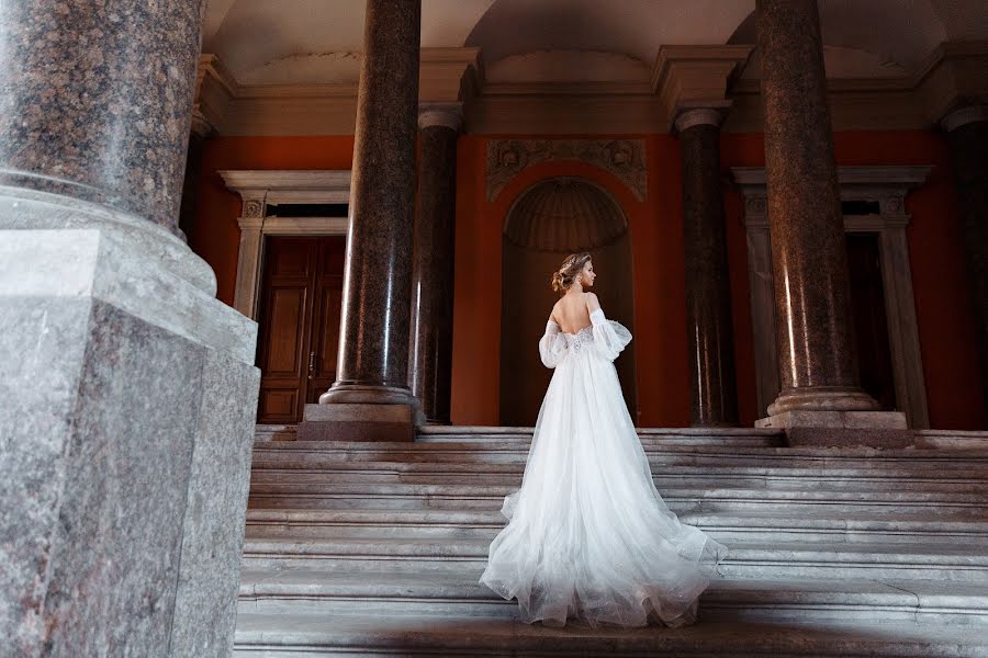 Wedding photographer Ekaterina Alyukova (ekaterinalyukova). Photo of 12 December 2021