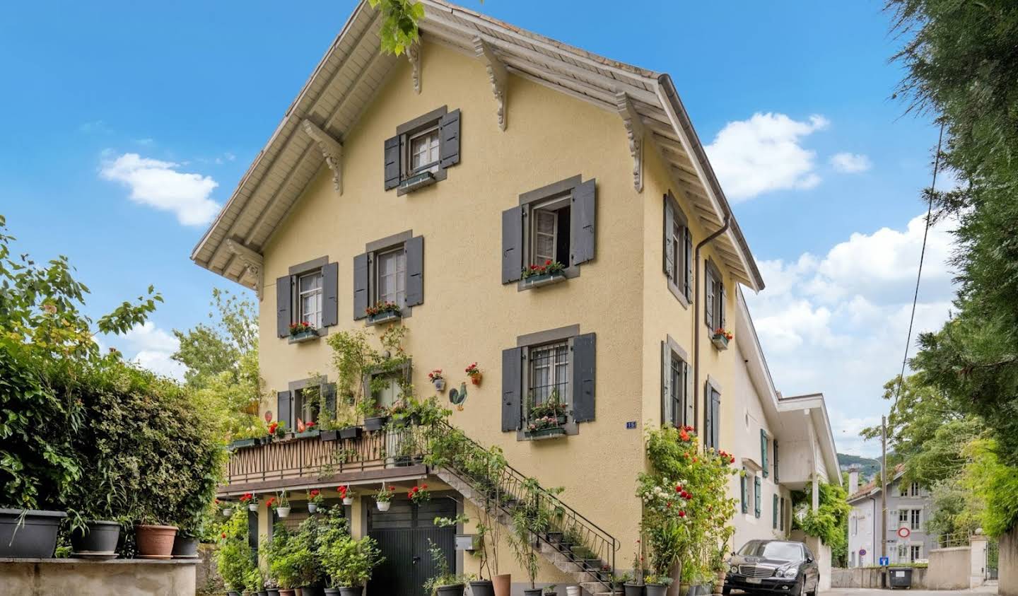 Maison avec jardin et terrasse Thônex