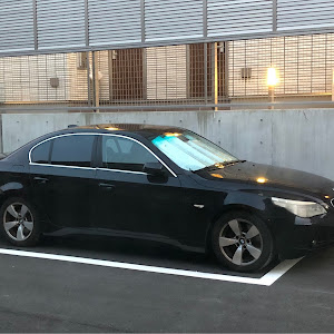 5シリーズ セダン 525i