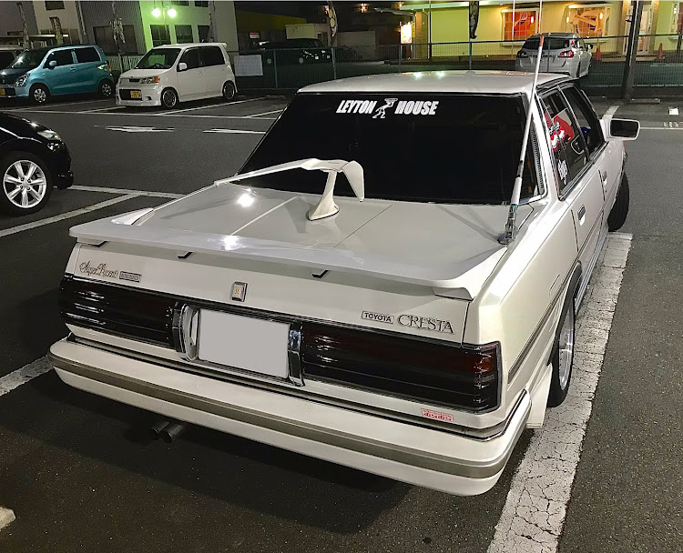 クレスタの黄フォグ愛好会・プチイメチェン・秋の気配・洗車したらやっぱ雨降ったに関するカスタム事例の投稿画像2枚目