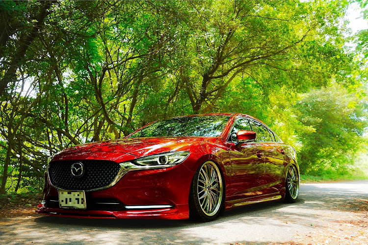 アテンザの新緑と愛車・復活しました・新品タイヤ交換・６月もよろしくお願いしますに関するカスタム事例の投稿画像4枚目