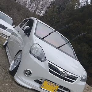 ミライース LA300S