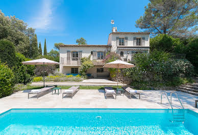 Villa avec piscine et jardin 3