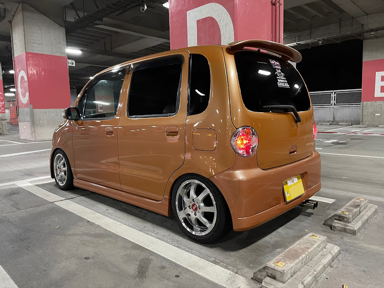 ムーヴラテのラテファミ・ここあ倶楽部・字光式ナンバーズ・ゆっくりでごめんなさいっ・パーキングって盛れるんちゃう？？に関するカスタム事例の投稿画像2枚目
