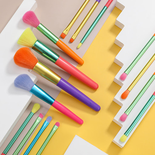 Title 3, Makeup Brush Set 15 Multi-color Beauty Tools fo...