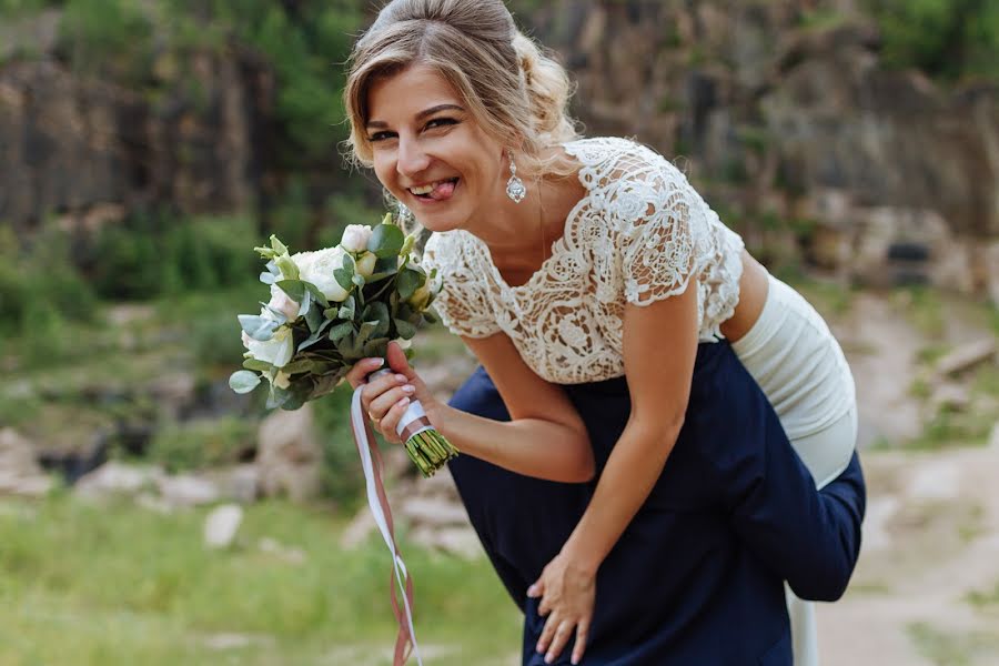 Fotógrafo de casamento Ekaterina Milovanova (katybraun). Foto de 4 de outubro 2017