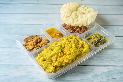 Veg Khichdi Thali