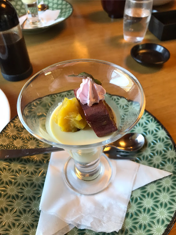 Eクラス セダンの4月もよろしくお願い致します🌸・とんかつ茶の間・秩父錦ソフトクリーム・ジェラテリアHANA・添加剤に関するカスタム事例の投稿画像3枚目