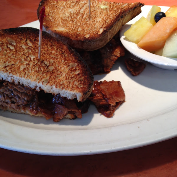 BBQ brisket on gf bread, fruit, and a gf brownie. Yum!