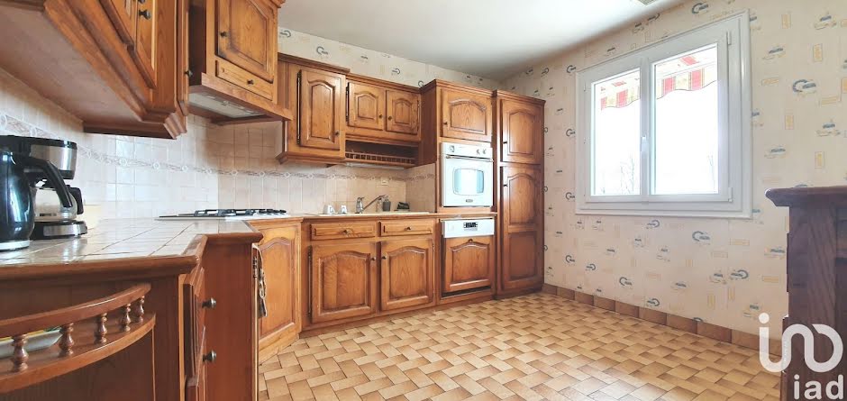 Vente maison 7 pièces 143 m² à Arnac-Pompadour (19230), 189 000 €