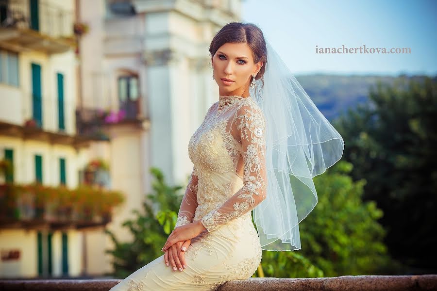 Fotógrafo de casamento Yana Chertkova (ianachertkova). Foto de 5 de outubro 2016