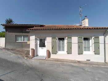 maison à Riberac (24)