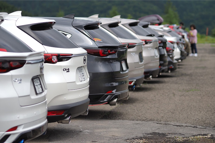 CX-5のKEもいいぞ・オフ系CX5・MAZDAオフ会宮城・家に着くまでがオフ会・みなさんありがとうございましたに関するカスタム事例の投稿画像4枚目