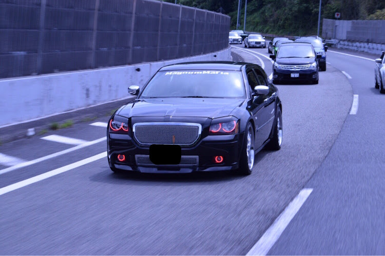 マグナムのダッジマグナム・アメ車・霊柩車に関するカスタム事例の投稿画像3枚目