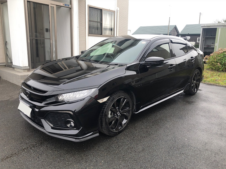 シビックのFK7・シビック・ヌルテカボディ・スパシャン・ウォータースポット除去に関するカスタム事例の投稿画像1枚目