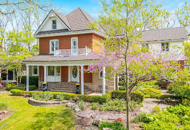 Farmhouse with garden 13