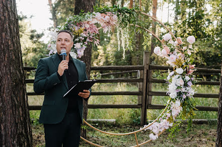 Hääkuvaaja Adylkhan Kasymaliev (kadylhan). Kuva otettu 5. helmikuuta