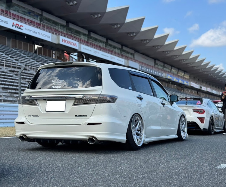 オデッセイのworkwheelsjapan・cvx・背景頼み・ガールズミーティング・HOLmuseum episode4に関するカスタム事例の投稿画像1枚目