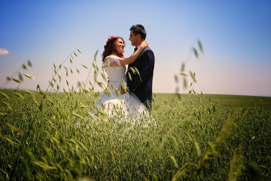 Fotógrafo de casamento Mert Uluhan (mertuluhan). Foto de 11 de julho 2020