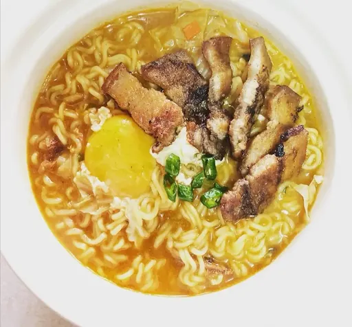 Korean Shin Ramyun Noodle With Chicken