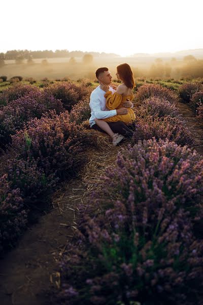 Fotografo di matrimoni Nadya Pindyur (nadya). Foto del 19 luglio 2021