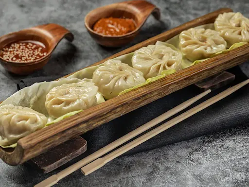 Chicken Steamed Momos [8 Pcs]