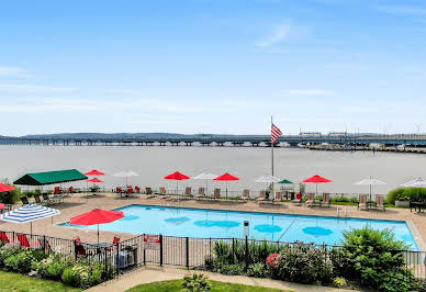 Apartment with pool 1