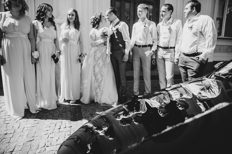 Fotógrafo de casamento Ekaterina Levickaya (katyalev). Foto de 21 de junho 2017