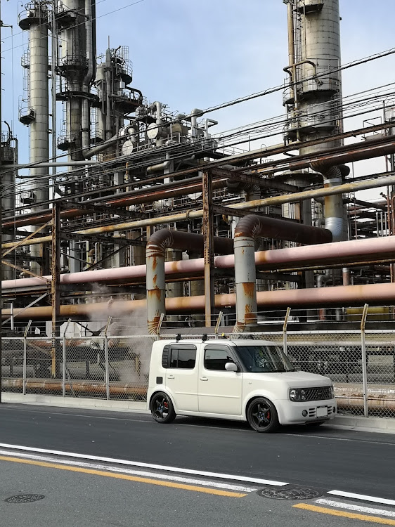 キューブのシーバス釣り・リベンジならず…・フロントグリル・工場地帯・ドライブに関するカスタム事例の投稿画像1枚目