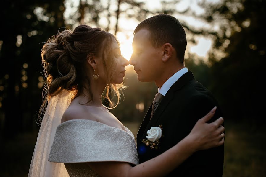 Fotografo di matrimoni Anna Motorina (motorina). Foto del 14 dicembre 2019