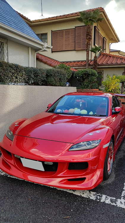 RX-8の赤・マツダ・Rmagic・洗車・ツヤツヤボディーに関するカスタム事例の投稿画像1枚目