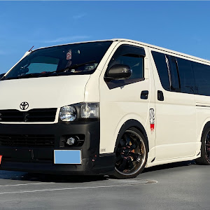 ハイエースバン TRH200V