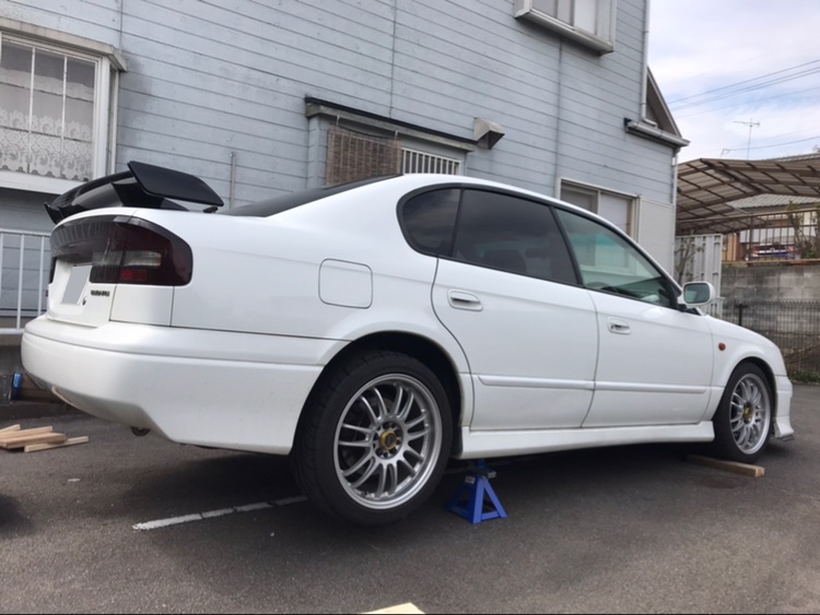 レガシィB4のDIY・ホイール交換に関するカスタム事例の投稿画像3枚目
