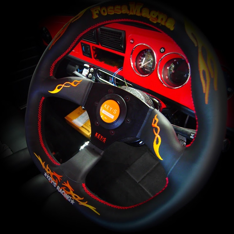 ミニのmagnablueさんが投稿したカスタム事例の投稿画像6枚目