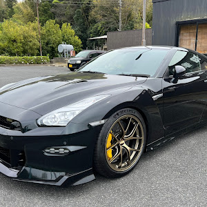 NISSAN GT-R R35