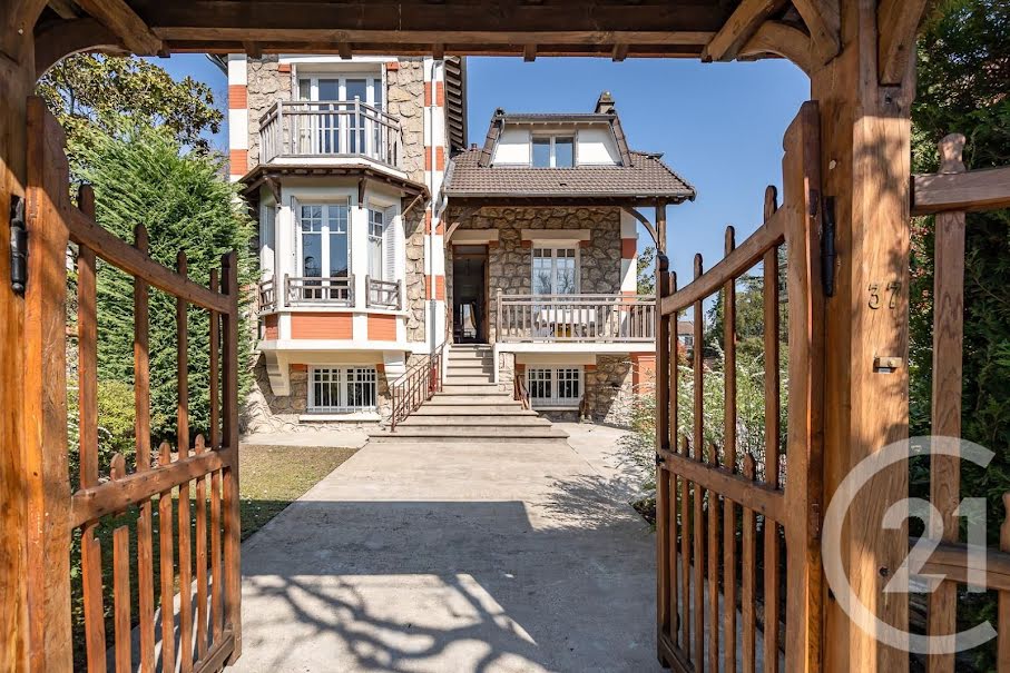 Vente maison 6 pièces 192.8 m² à La Varenne Saint Hilaire (94210), 1 080 000 €