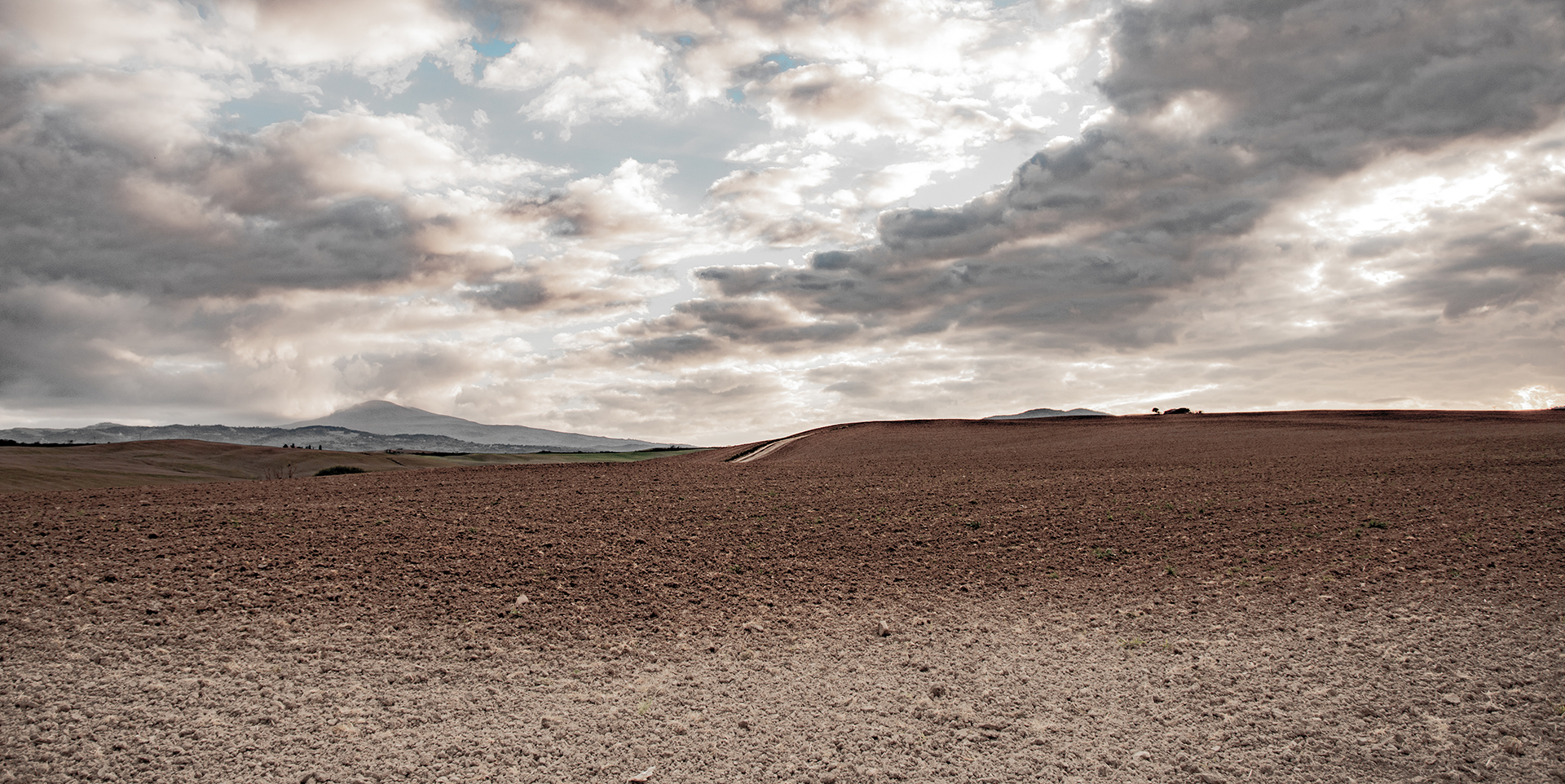 ...nubi minacciose in Val d'Orcia di pieralisa