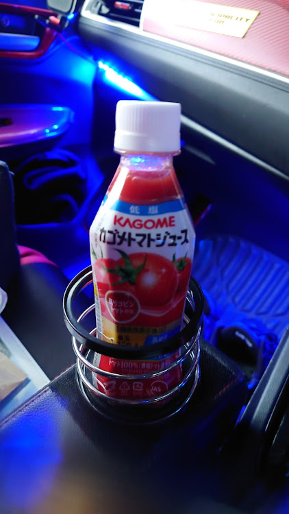 シャトルの車中寝なうに関するカスタム事例の投稿画像1枚目