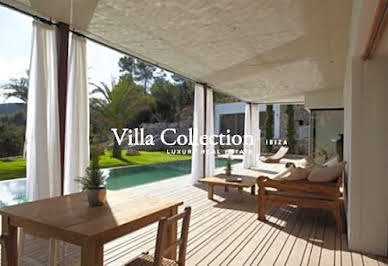 Villa avec piscine et terrasse 5