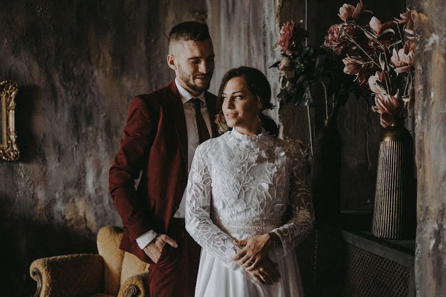 Fotógrafo de casamento Anikó Juhász (mindigketten). Foto de 9 de fevereiro 2023