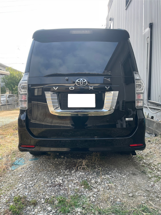 ヴォクシーの納車あと少し・VOXY90 GR・純正戻し作業に関するカスタム事例の投稿画像3枚目