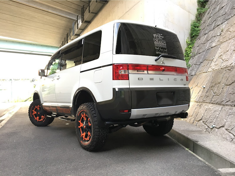 デリカD:5のautoflags・bfgoodrich・kmcxd827・rockstar3・mljwheelsに関するカスタム事例の投稿画像3枚目