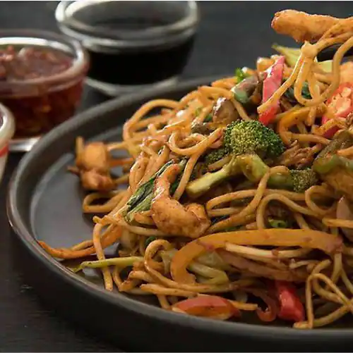 Chicken Hakka Noodles