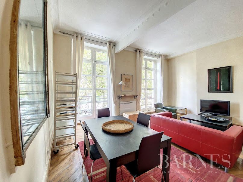 Location meublée appartement 2 pièces 60 m² à Paris 1er (75001), 2 400 €