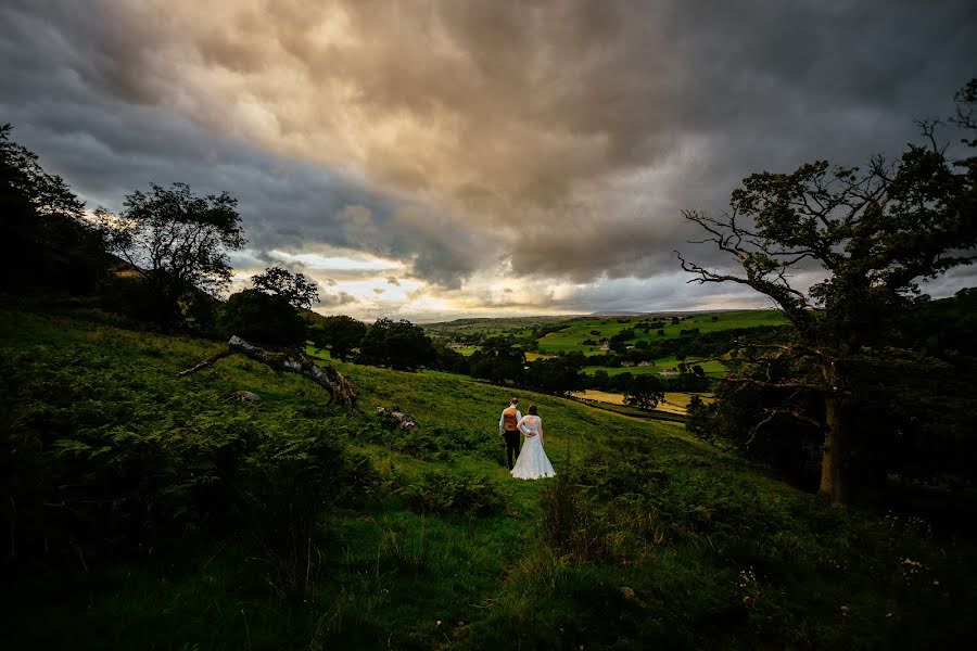 Wedding photographer Verity Sansom (veritysansompho). Photo of 11 October 2016